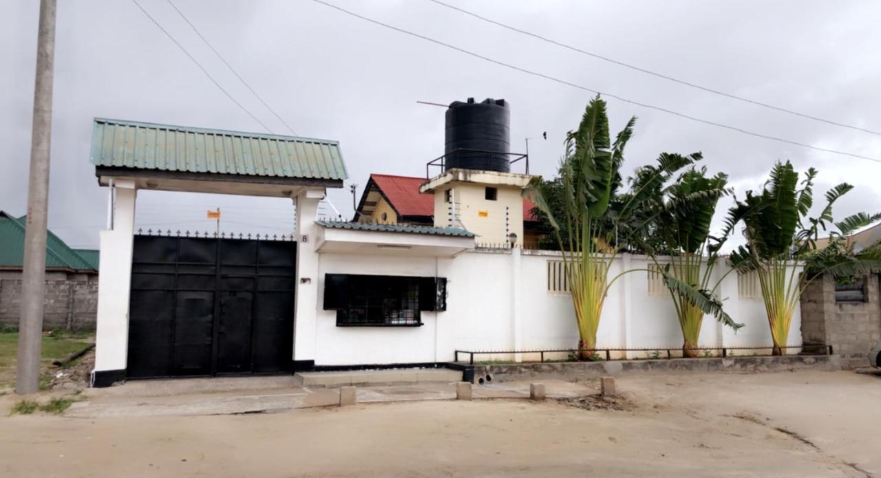 Jambo Hideaway Leilighet Dar-es-Salaam Eksteriør bilde